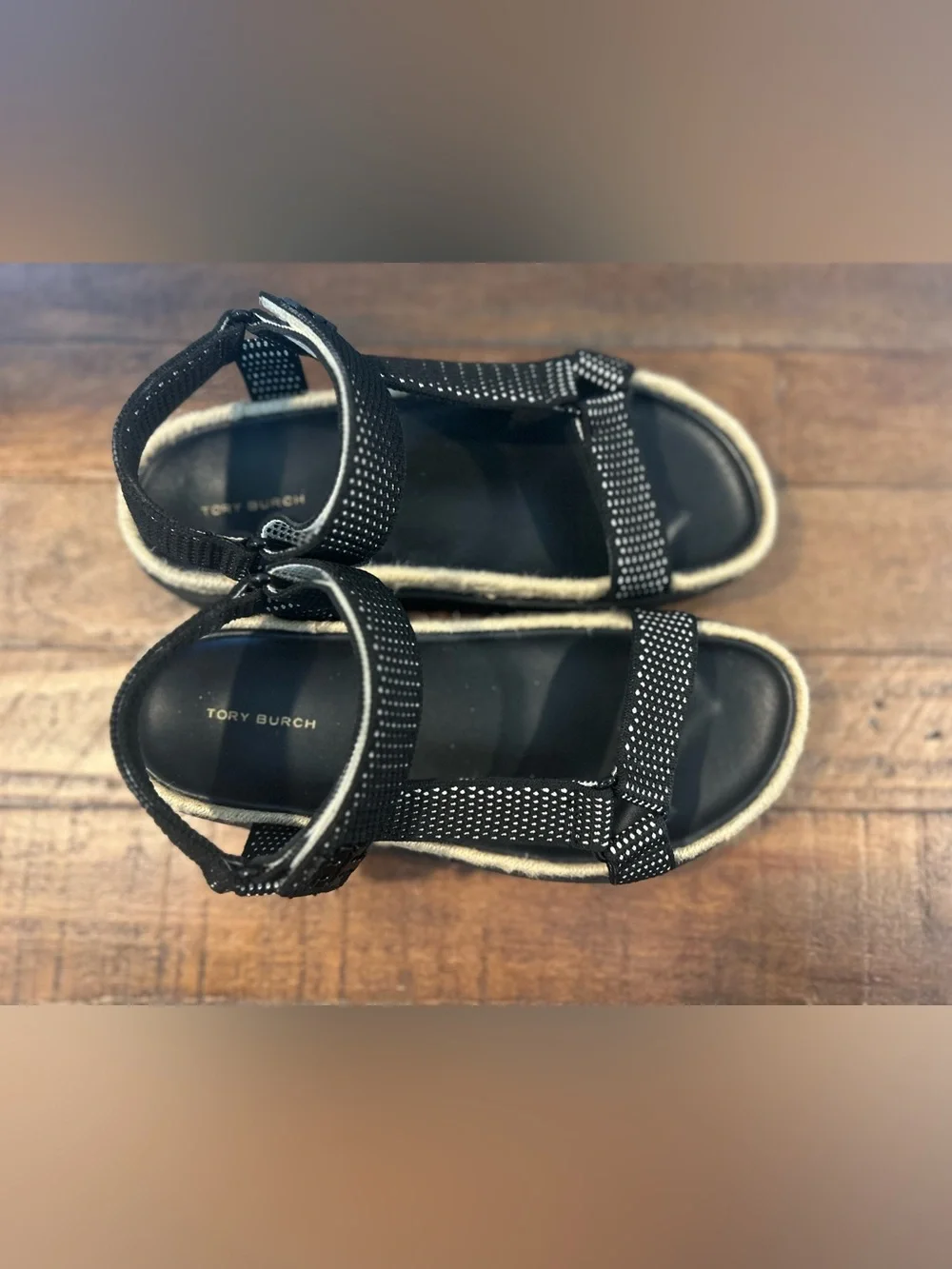 Tory Burch Kira Black Sport Sandals w/Adjustable Straps & Rubber Soles. Size 8
